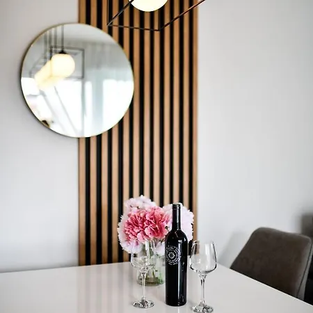 Apartment T&m
