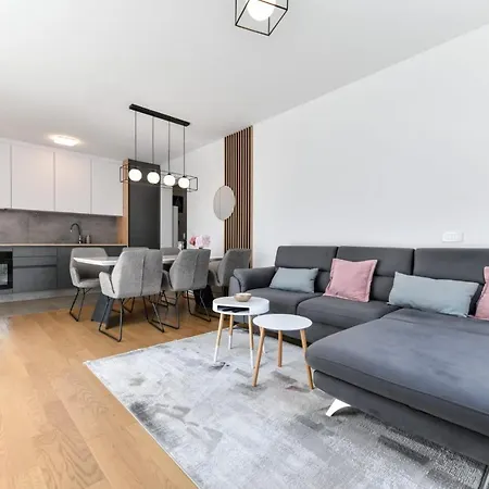 Apartment T&m